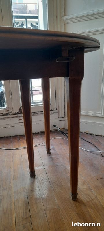 Table ronde en noyer avec rallonges (image 6)