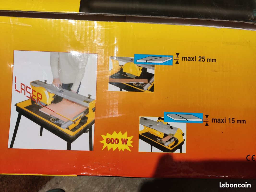 Scie carrelage à eau sur table avec guide laser (image 6)