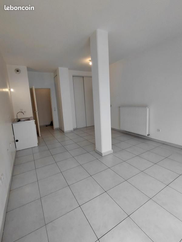 Appartement 2 pièces 48 m² · à Fontaine · 48 m² · 770 €/mois