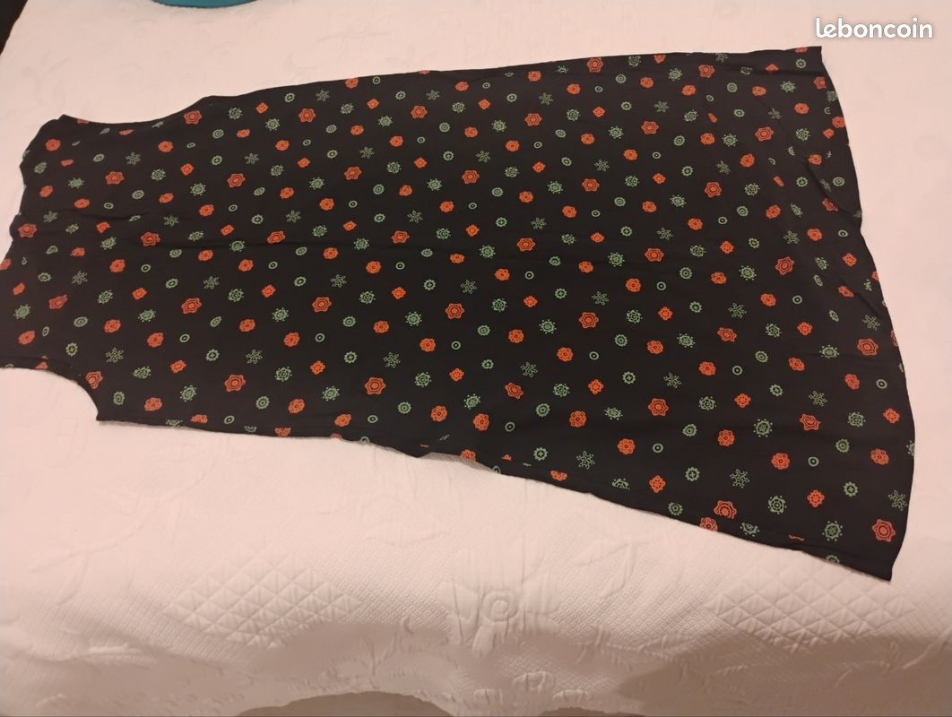 Robe (image 2)
