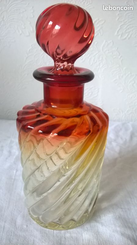 ANCIEN FLACON VAPORISATEUR en cristal de Baccarat modèle Bambou Rose