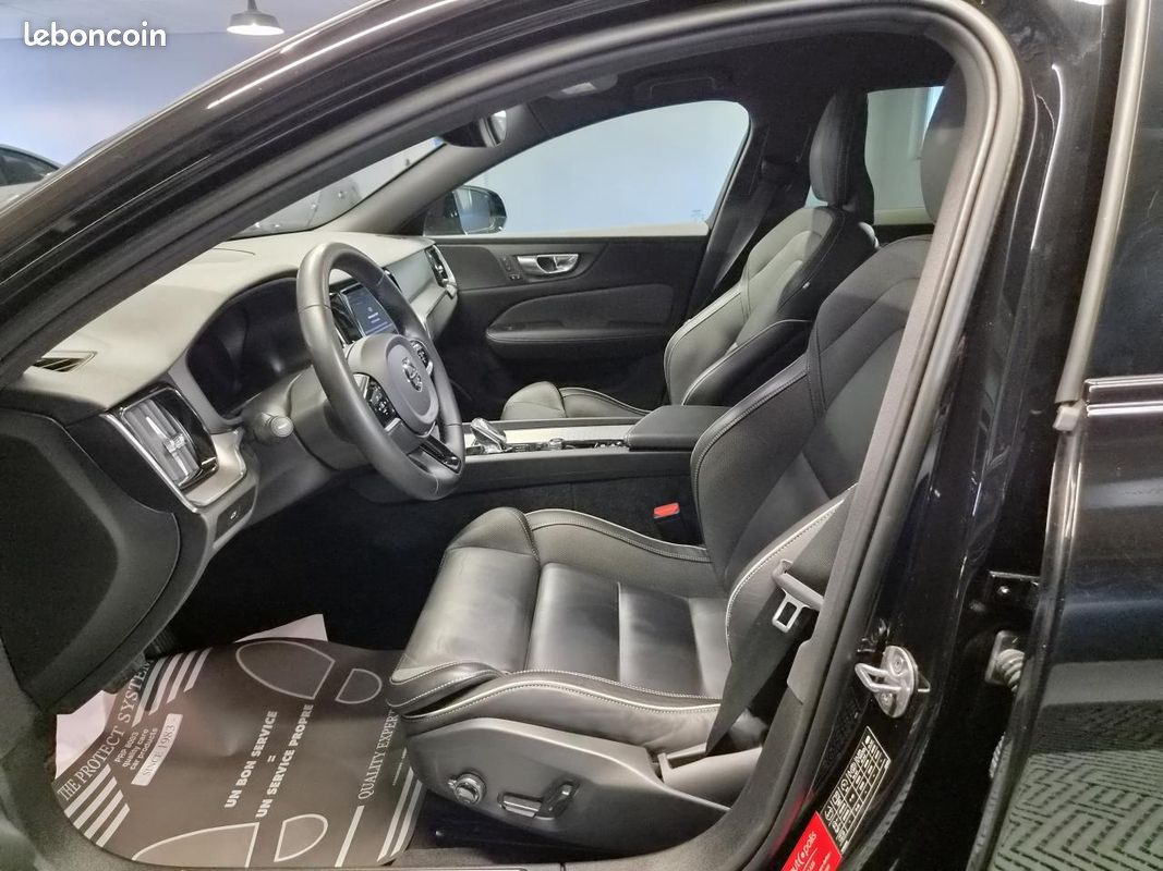 VOLVO V60 2.0 B4 197 Hybrid Style Dark Geartronic BVA (image 13)