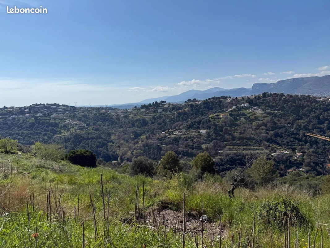 Terrain 15614 m² · à Nice · 15 614 m² · 682 500 €