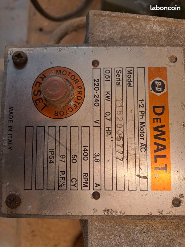 Scie à Ruban Sans Fil DEWALT DCS370 D'occasion - Testée Et Fonctionne