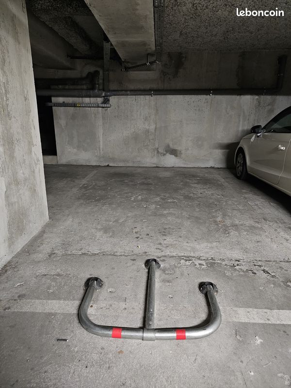 Parking 11 m² · à Lyon · 11 m² · 105 €/mois