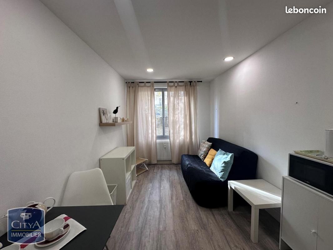 Appartement 1 pièce 15 m² · à Reims · 15 m² · 490 €