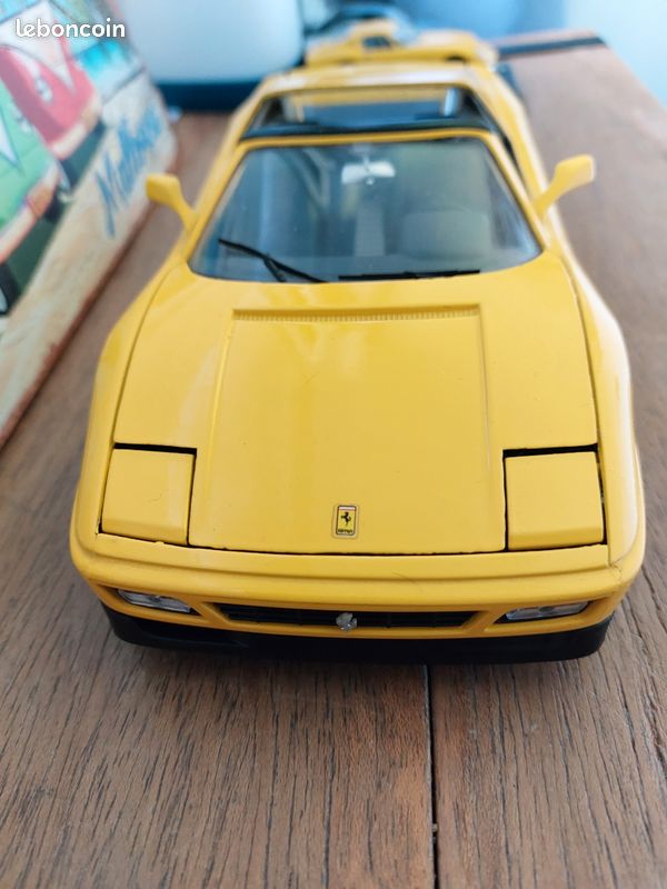 Ferrari 348 TS Cabriolet Jaune Mira 1/18 – Miniature Collection Avec Défaut