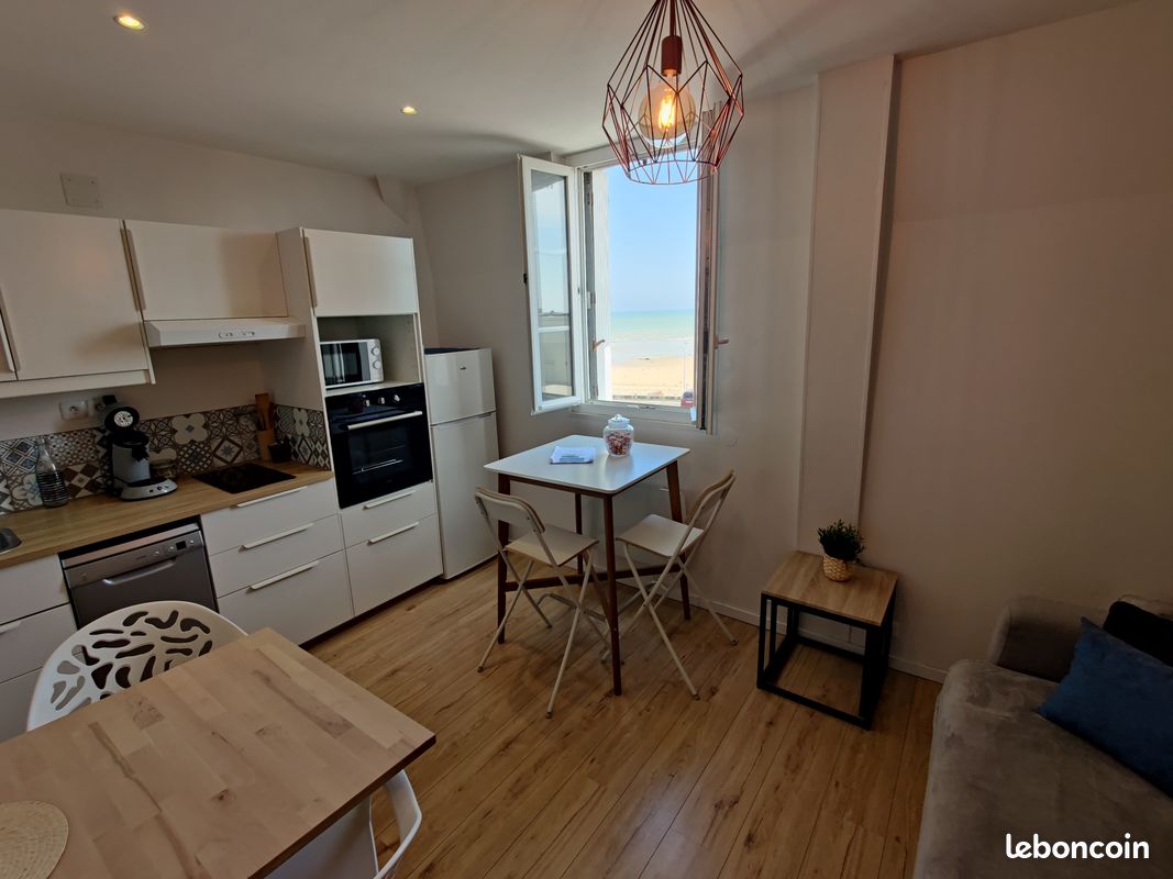 Appartement 2 pièces 30 m² · à Luc-sur-Mer · 30 m² · 650 €/mois