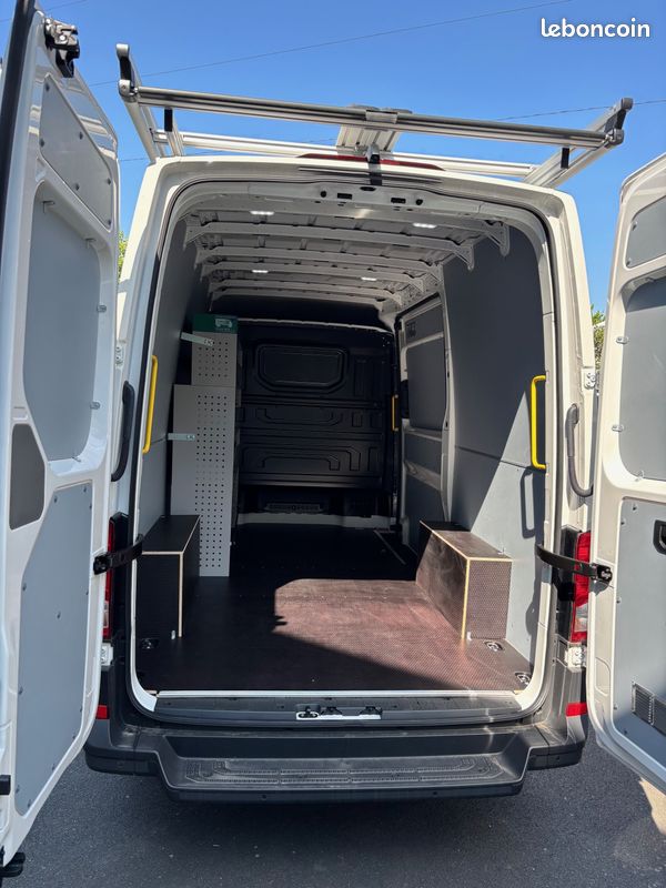 37 500 HT - Volkswagen crafter 35 business L3h3 140ch BVM6 (image 4)