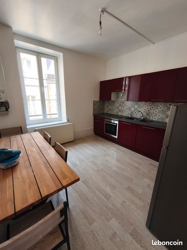 Appartement 3 pièces 49 m² · à Charleville-Mézières · 49 m² · 600 €