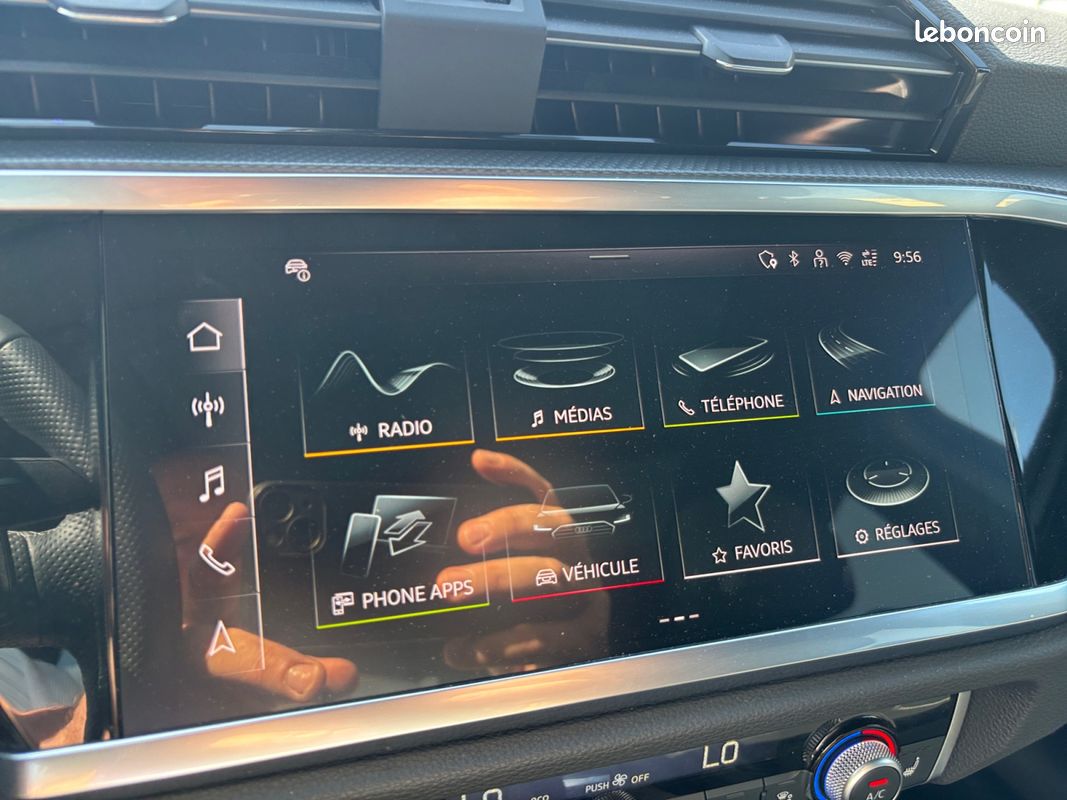 AUDI Q3 35 TFSI 150 ch S tronic 7 S line plus (image 19)
