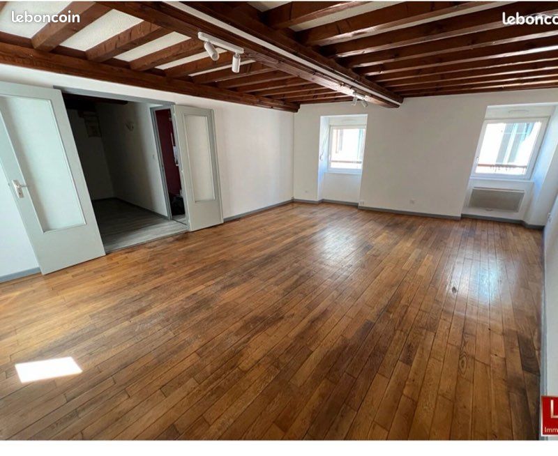 Appartement 4 pièces 80 m² · à Thizy-les-Bourgs · 80 m² · 500 €/mois