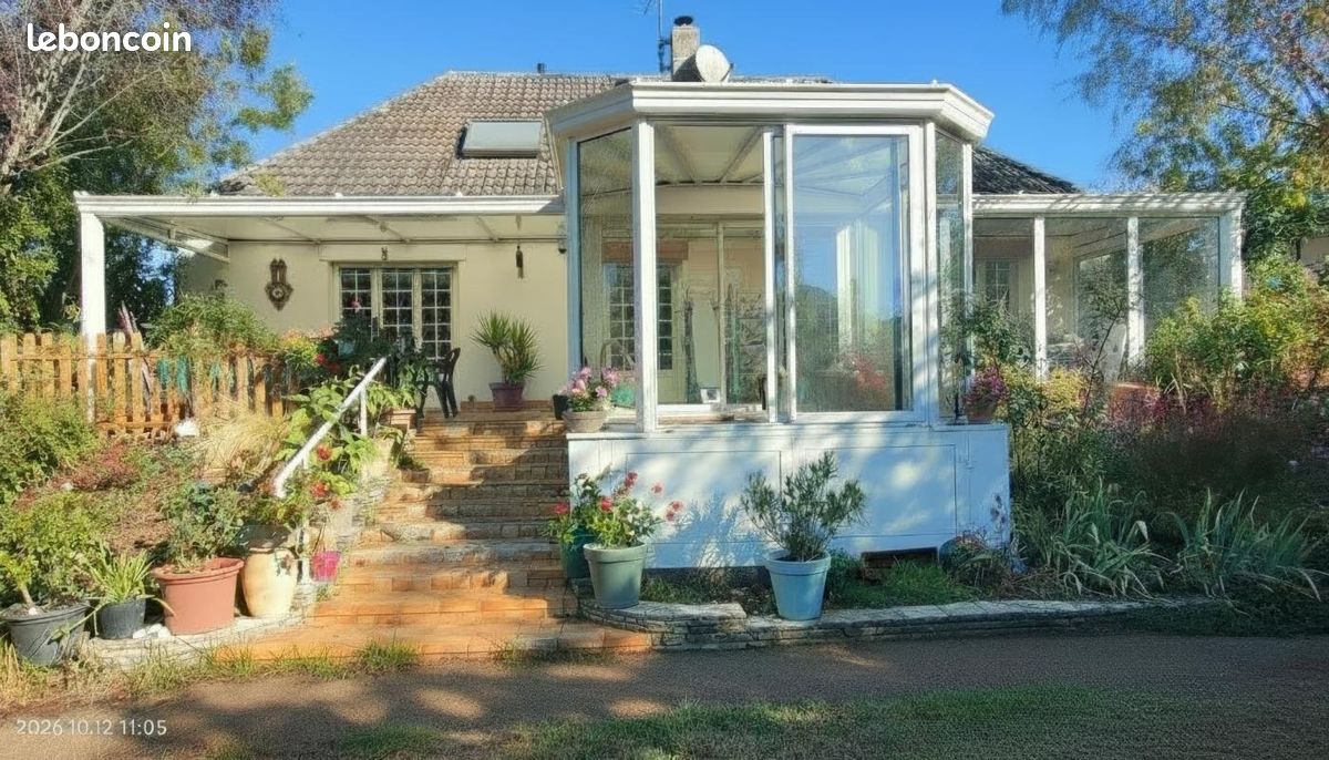 Maison 6 pièces 196 m² · à Augy · 196 m² · 327 000 €
