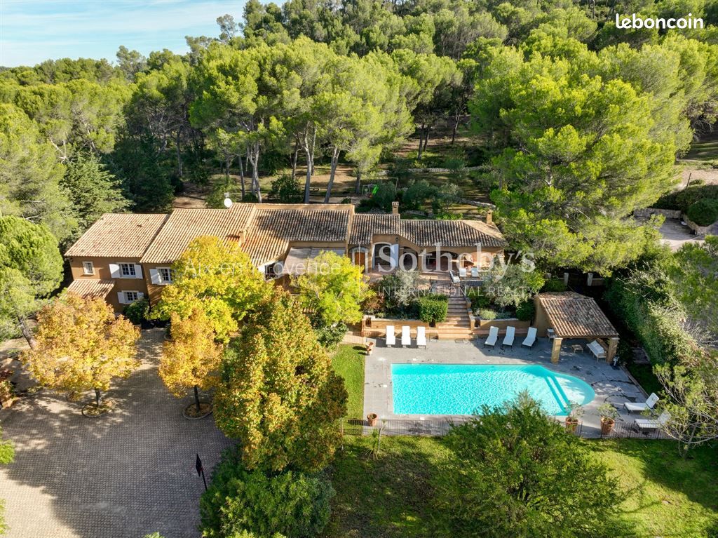 Maison 8 pièces 353 m² · à Aix-en-Provence · 353 m² · 2 290 000 €