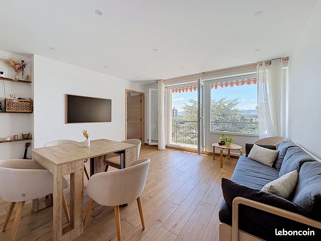 Appartement 4 pièces 81 m² · à Tassin-la-Demi-Lune · 81 m² · 250 000 €