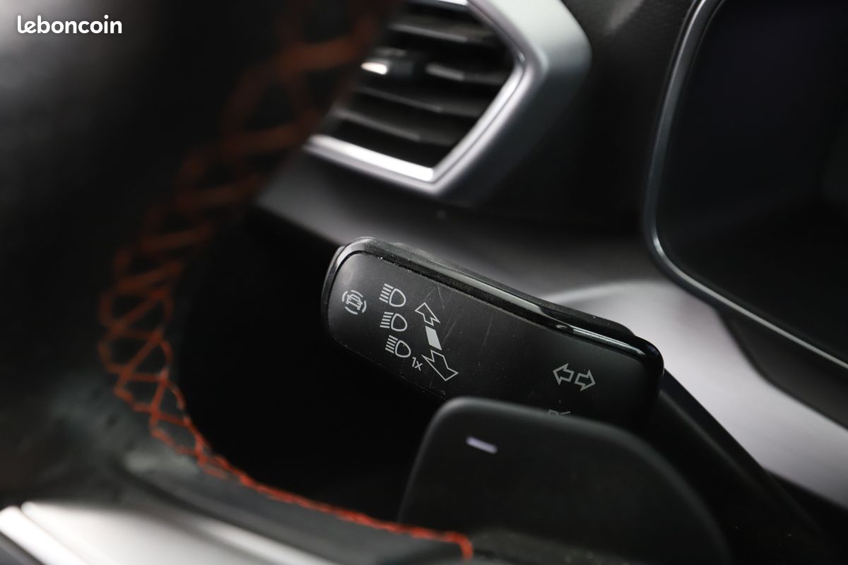 Seat Leon 1.4 TSI e-HYBRID FR DSG6 204 ch (image 24)