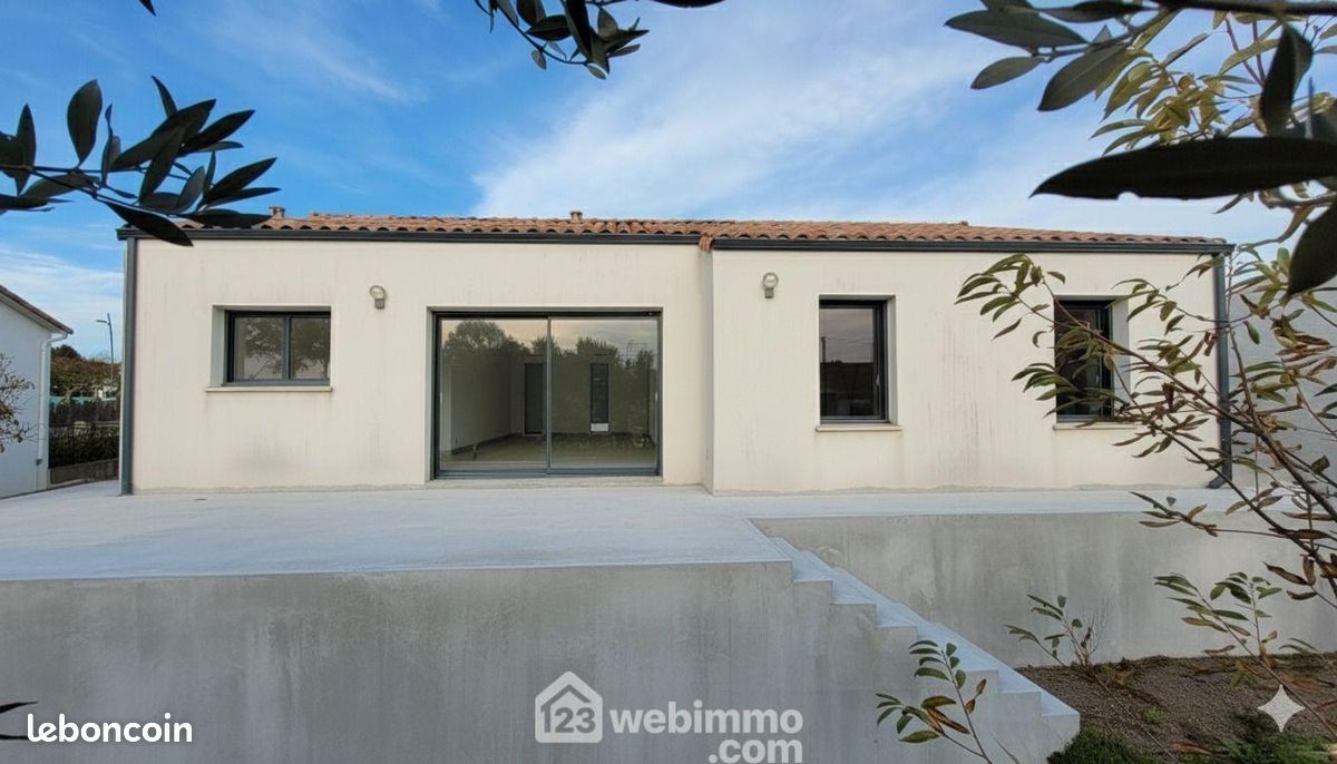 Maison 4 pièces 111 m² · à Longeville-sur-Mer · 111 m² · 251 300 €