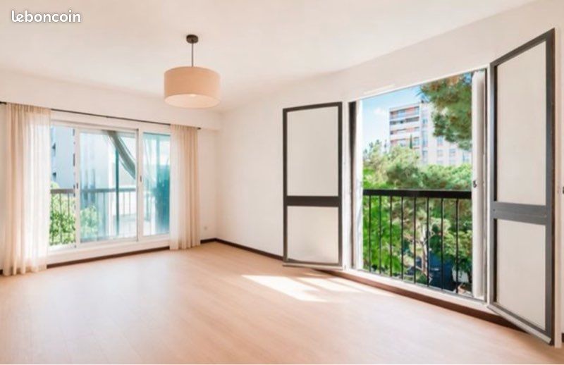 Appartement 5 pièces 91 m² · à Marseille · 91 m² · 210 000 €