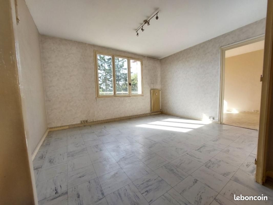 Appartement 4 pièces 63 m² · à Villefranche-sur-Saône · 63 m² · 100 000 €