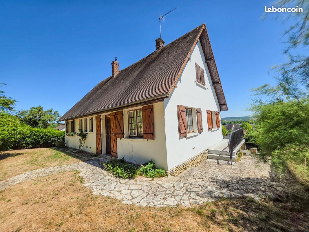 Maison 6 pièces 122 m² · à Le Val d'Hazey · 122 m² · 238 000 €