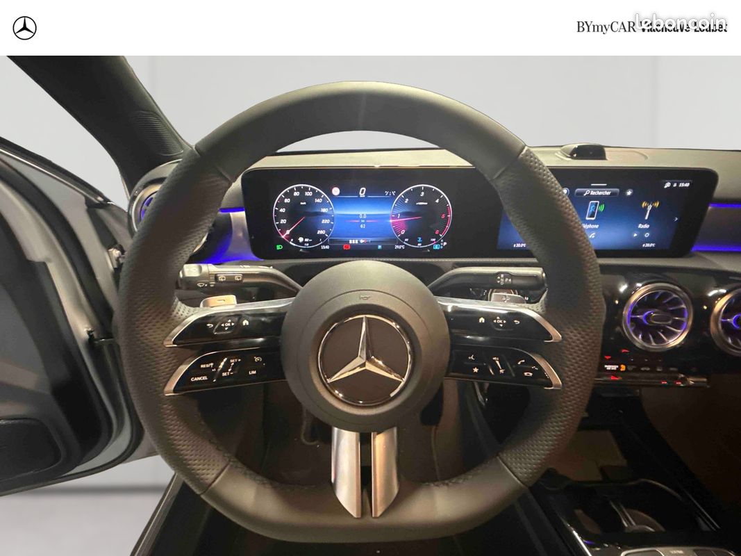 MERCEDES Classe A 200 d AMG Exclusive Design (image 10)