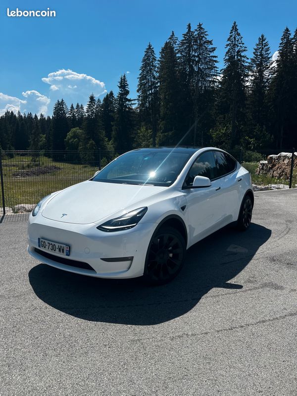 Tesla Model Y Grande Autonomie AWD – Dual Motor (image 1)