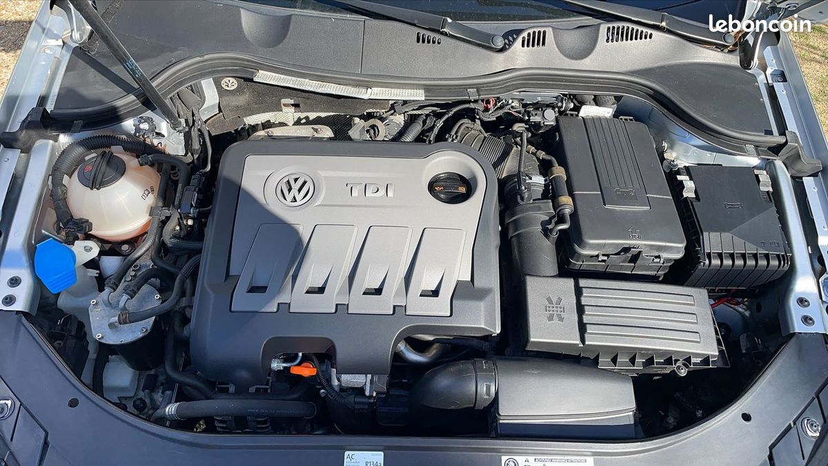 Volkswagen Passat SW VII 2.0 TDI 170 4Motion DSG6 R Line (image 15)