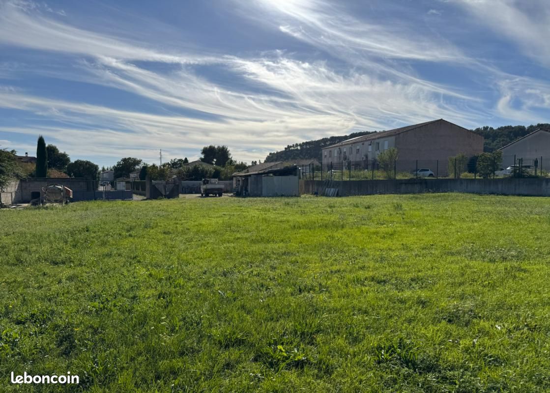 Terrain 400 m² Beaucaire (image 3)