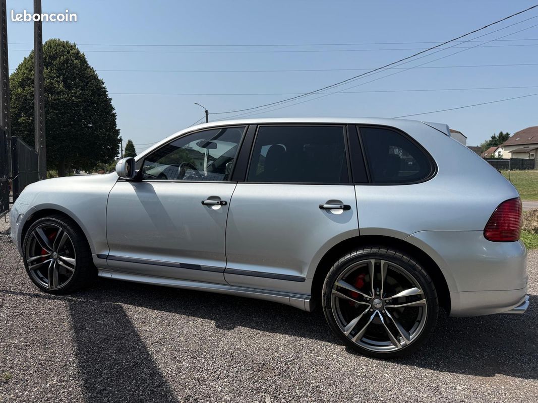 PORSCHE CAYENNE 4,5 TURBO S 521 ch 5P BVA - Financement à partir de 299e/Mois (image 11)