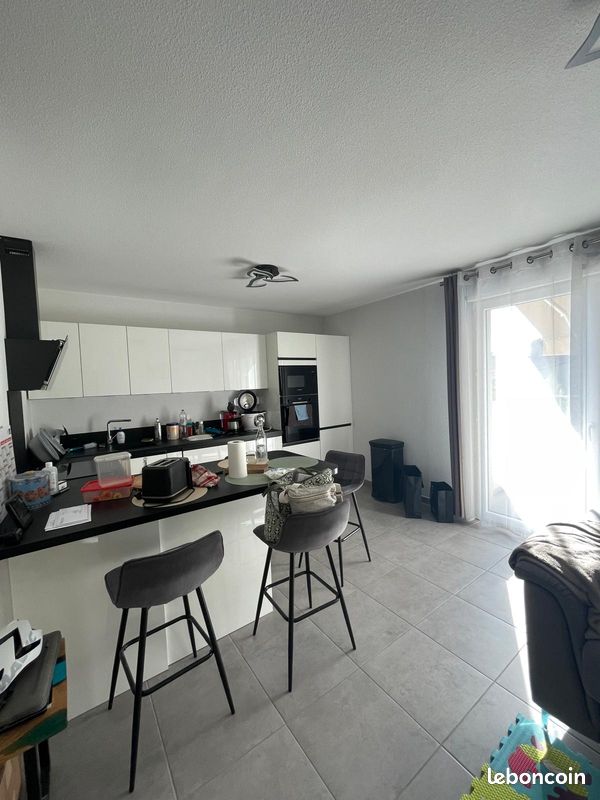 Appartement 2 pièces 42 m² · à Vence · 42,2 m² · 990 €