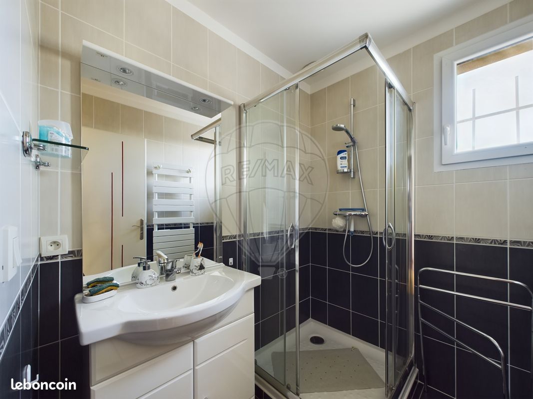 Maison 11 pièces 207 m² - Le Gua 17600 (image principale 13)