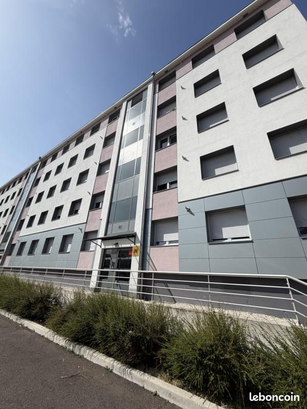 Appartement 2 pièces 73 m² · à Troyes · 73 m² · 459 €