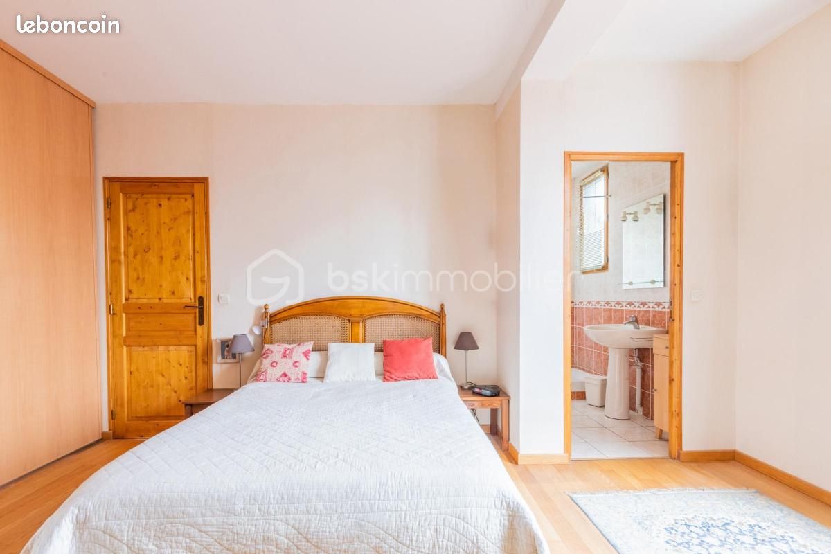 Maison 9 pièces 257 m² (image 4)