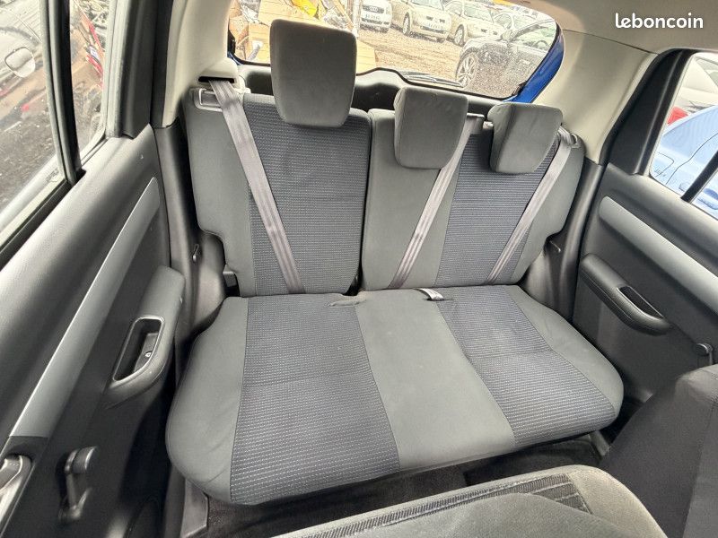 Suzuki SWIFT 1.3 DDIS 75CH GL 5P (image 14)