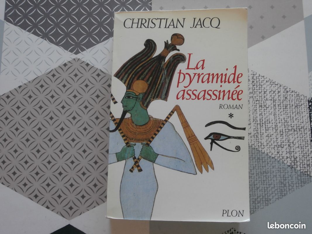 Livre "La pyramide assassinée" - Christian Jacq (image 1)