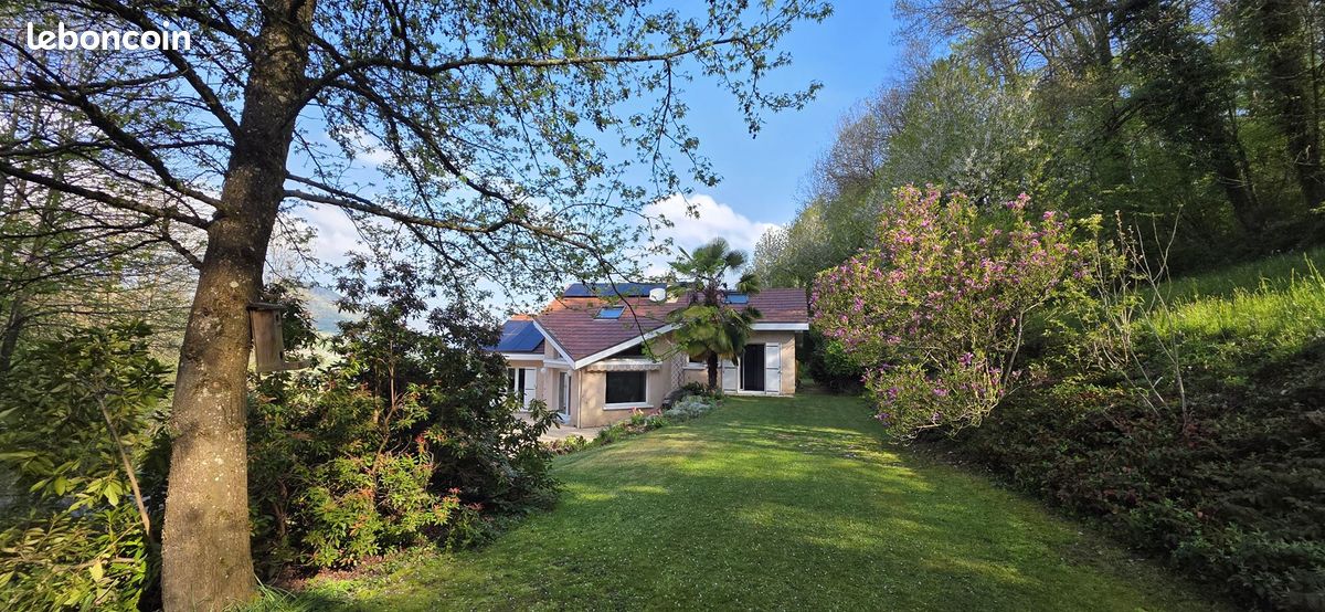 Maison 6 pièces 131 m² · à Saint-Martin-d'Uriage · 131 m² · 550 000 €