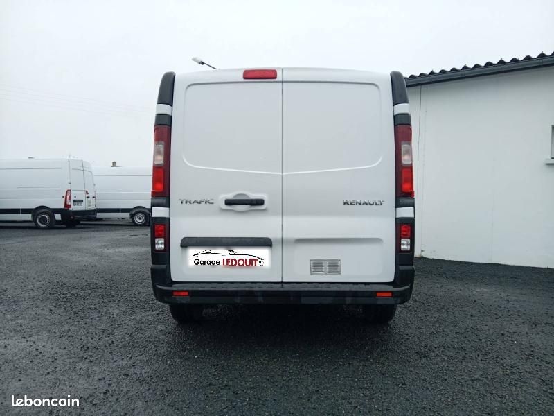 Renault Trafic Fg 15 500 HT L1H1 2.0 dCi 120ch Grand Confort (image 4)
