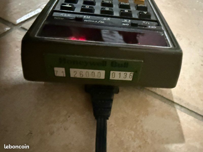 Calculatrice Ancienne Hewlett Packard HP C12 - Fabriquée Au Brésil - Rare
