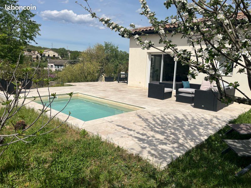 Maison 4 pièces 95 m² · à Lachapelle-sous-Aubenas · 95 m² · 1 100 €/mois