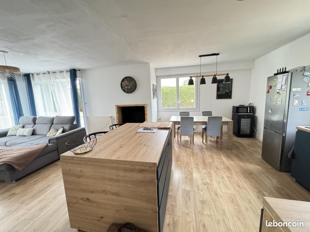 Maison 3 pièces 74 m² · à Férel · 74 m² · 242 900 €