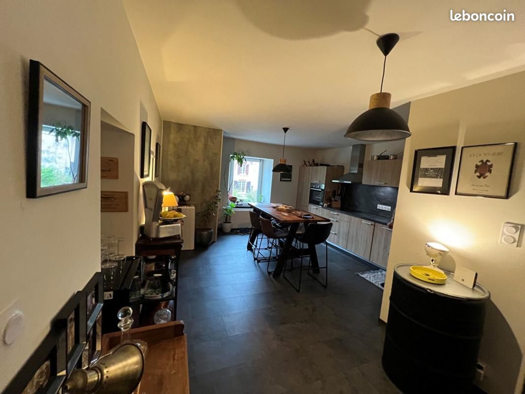 Appartement 3 pièces 110 m² · à La Cluse-et-Mijoux · 110 m² · 237 000 €