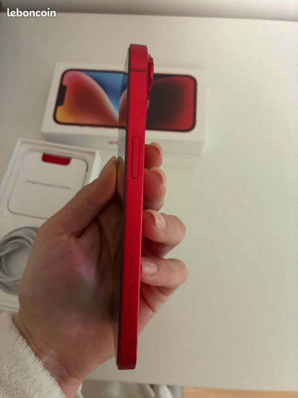 iPhone 14 rouge 128Go - APPLE - RED by SFR