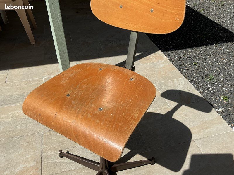 Ancienne chaise d atelier (image 3)