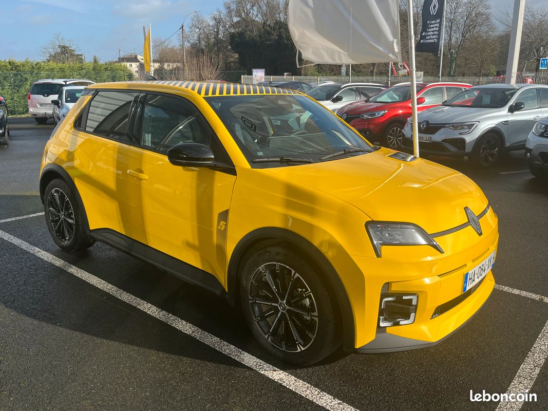 Renault 5 e-tech techno 150ch autonomie confort (image 2)