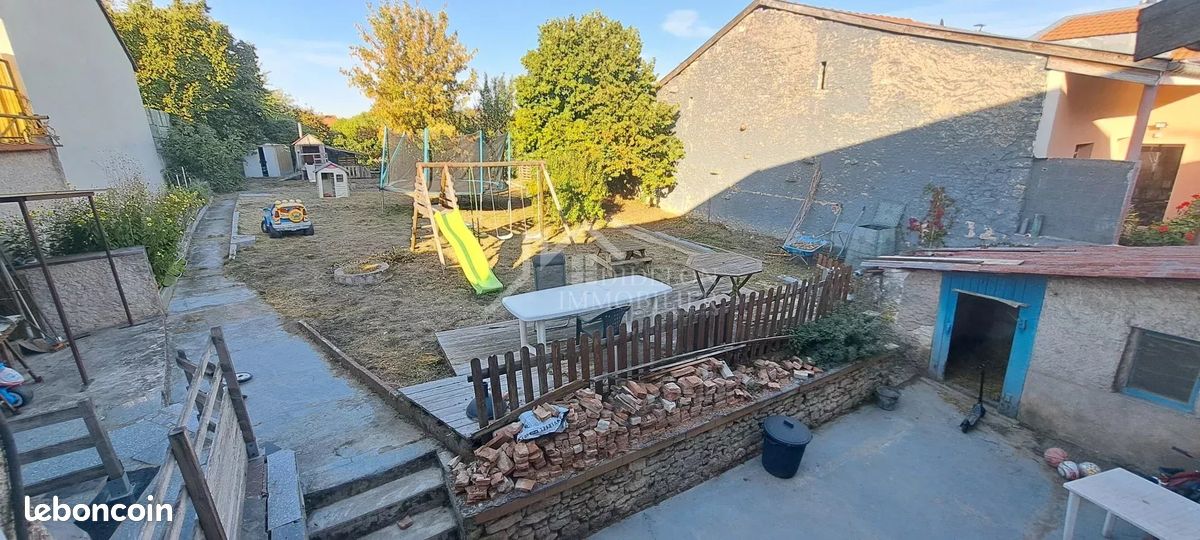 Maison 7 pièces 171 m² · à Jezainville · 171 m² · 180 000 €