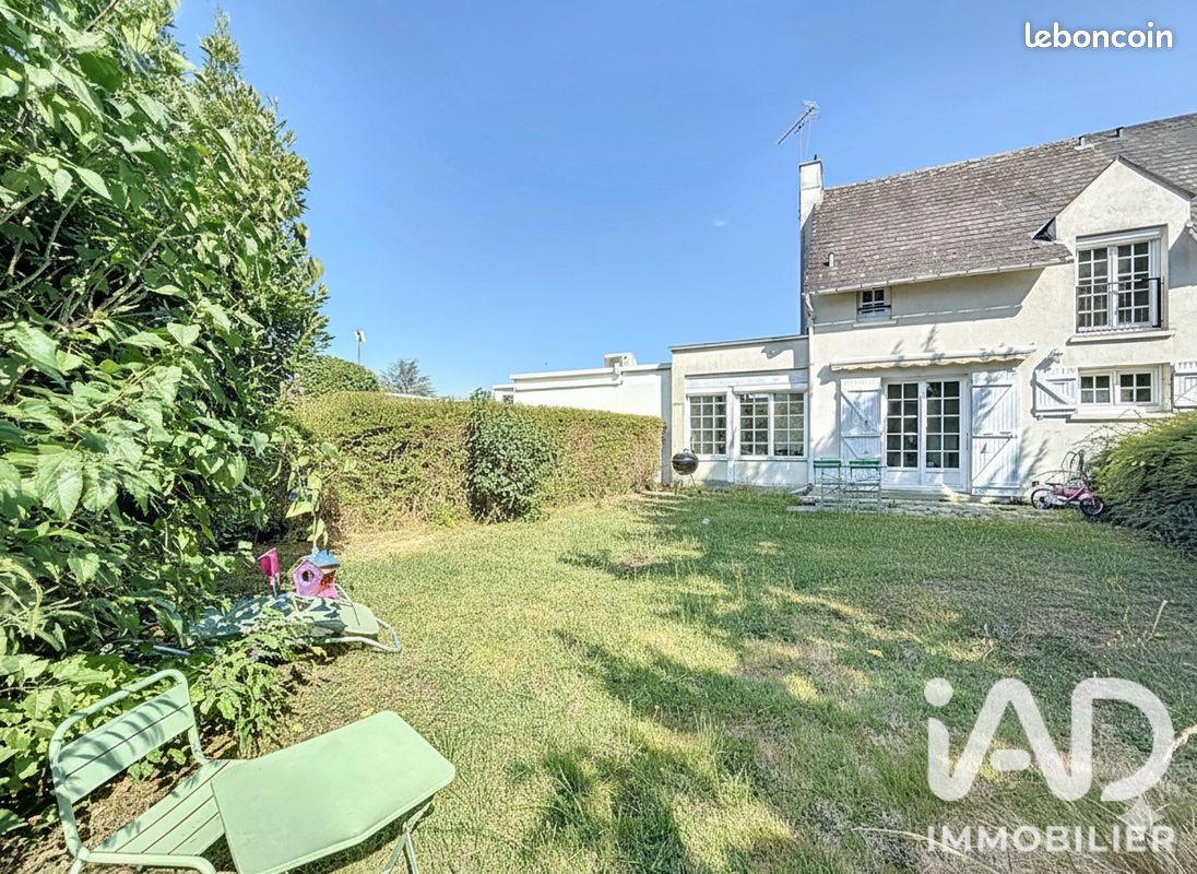 Maison 5 pièces 105 m² · à Ozoir-la-Ferrière · 105 m² · 335 000 €