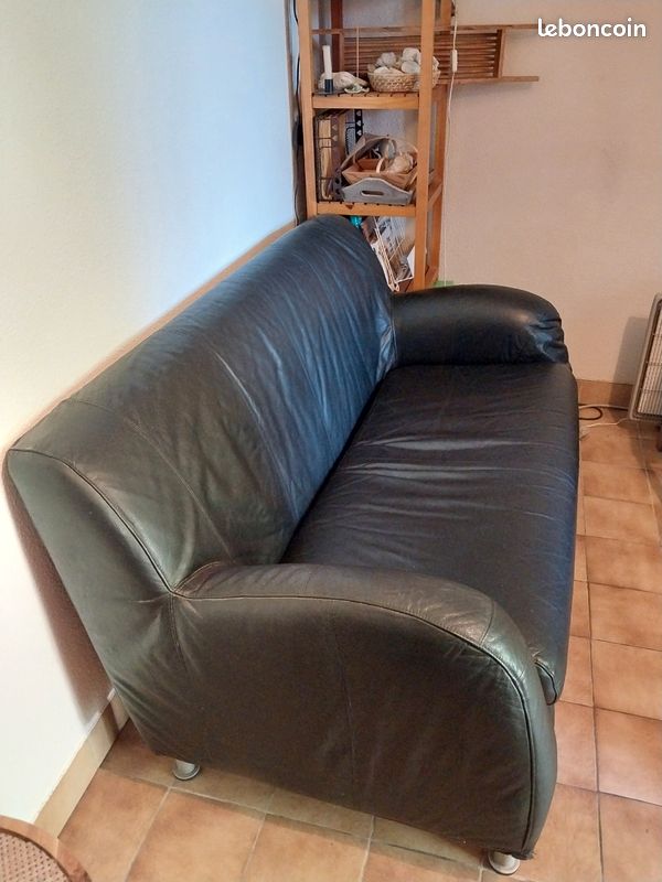 Petit canapé cuir noir (image 2)