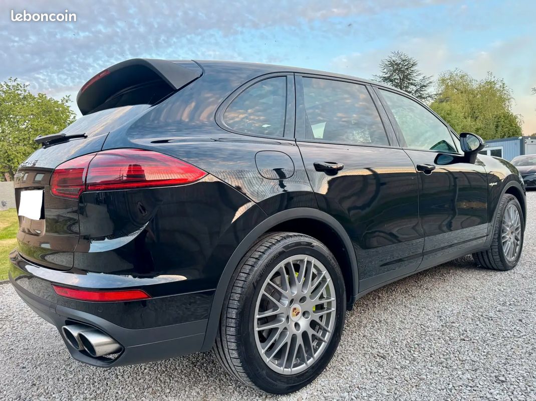 Porsche Cayenne 3.0i V6 PHEV S Tiptronic S (306 kW)/TOIT OUVRANT/GPS/CUIR/XENON/... (image 3)