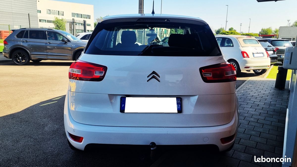 Citroen C4 PICASSO HDI 115CH EXCLUSIVE ETG6*TOIT PANORAMIQUE*ATTELAGE*PALETTE AU VOLANT*RADAR (image 8)