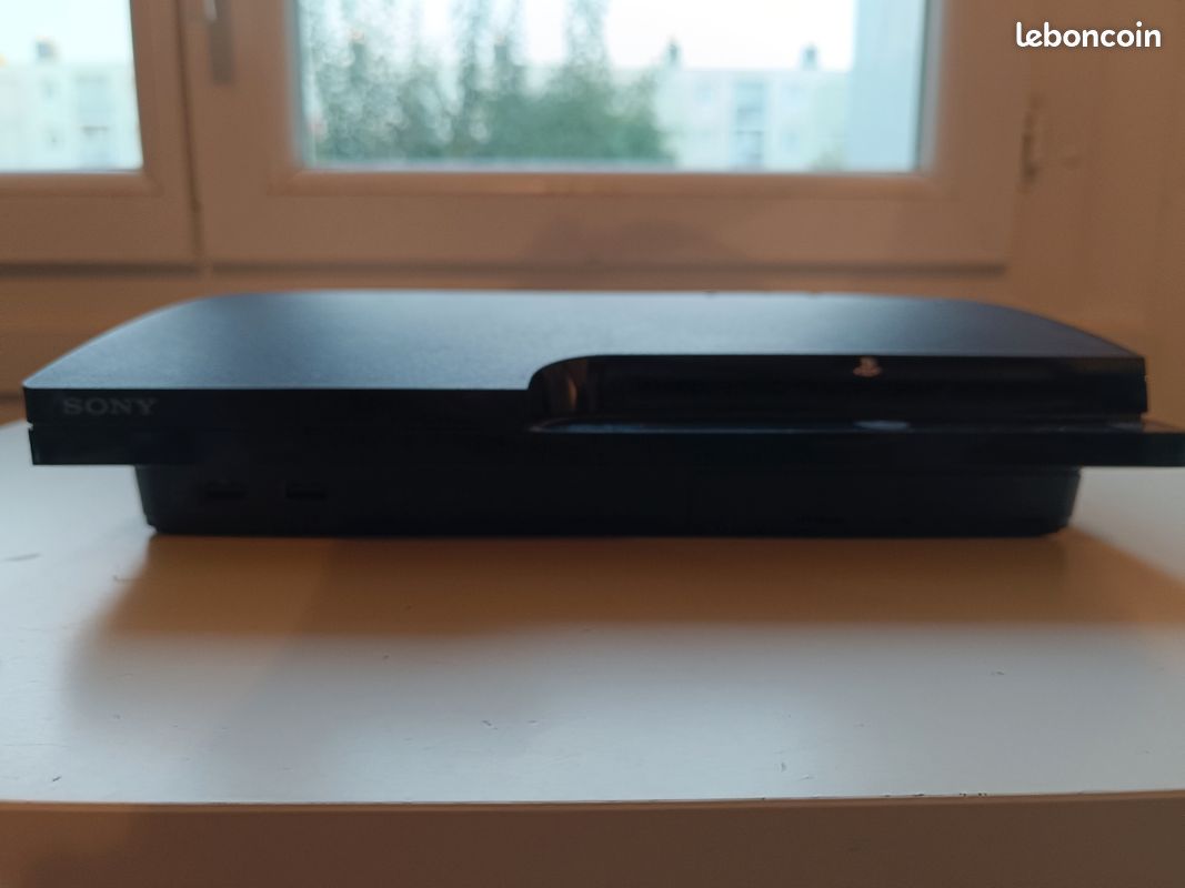 PlayStation 3 HS (image 2)
